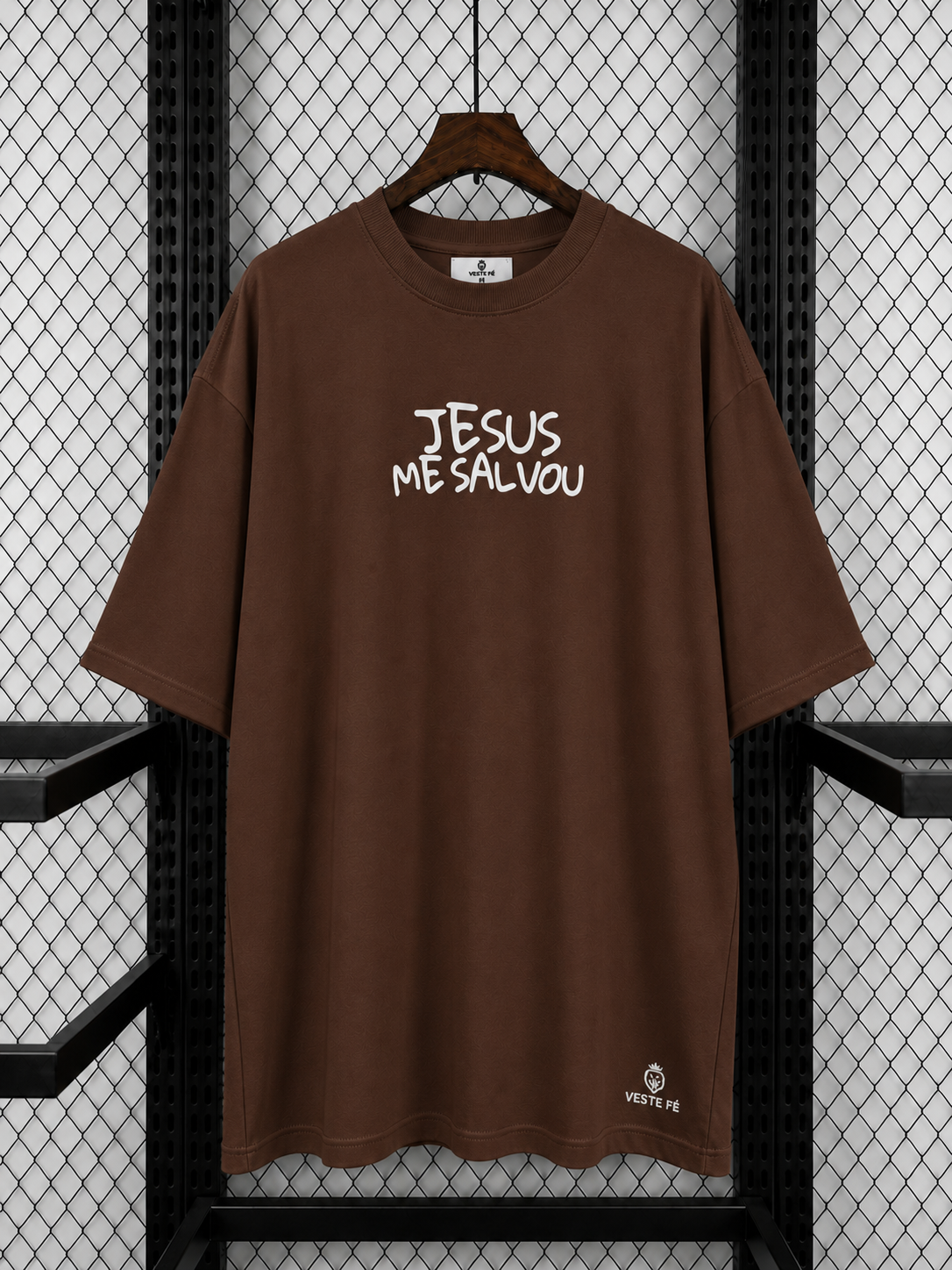 Camiseta Oversized Jesus Me Salvou