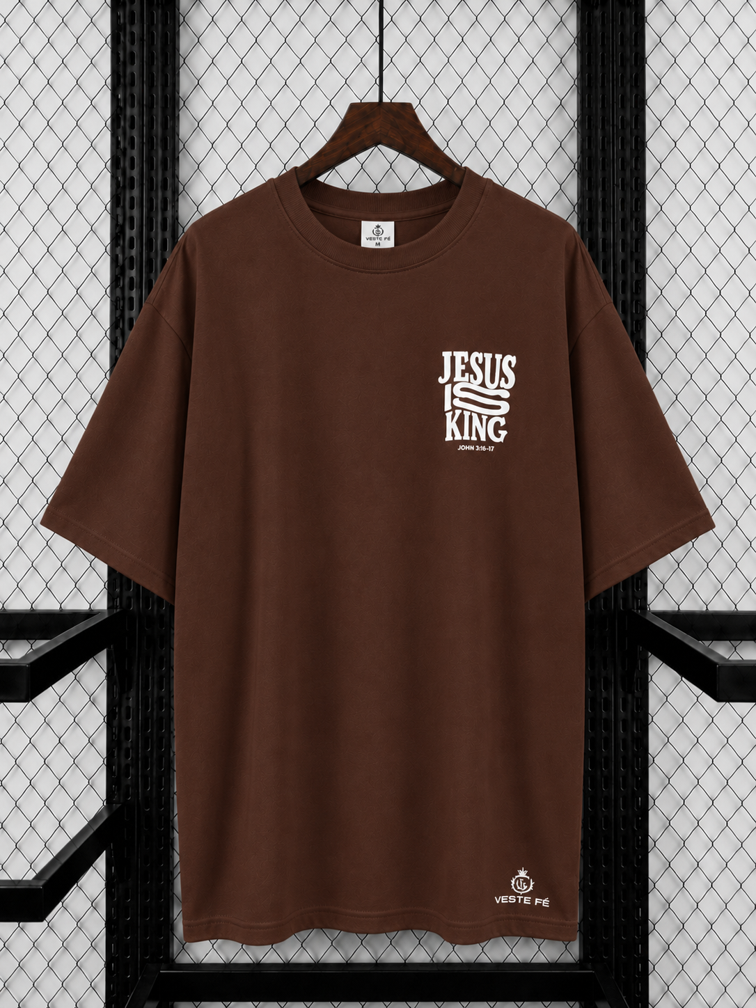 Camiseta Oversized Jesus Is King