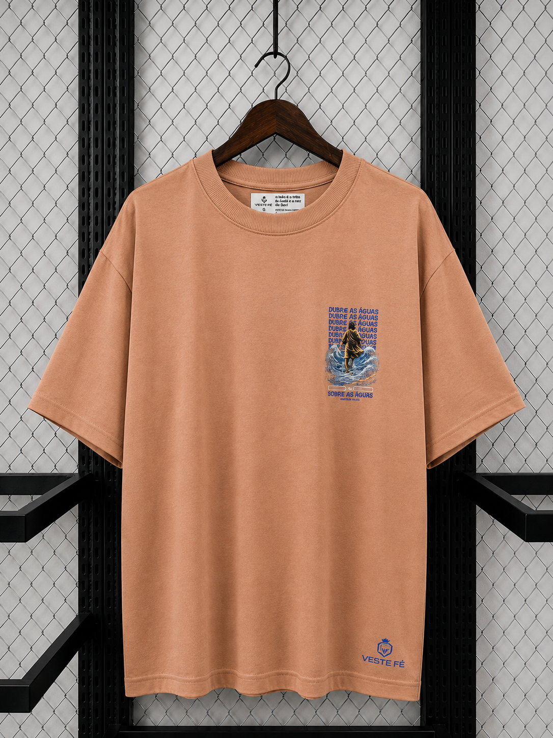 Camiseta Oversized Sobre As Águas