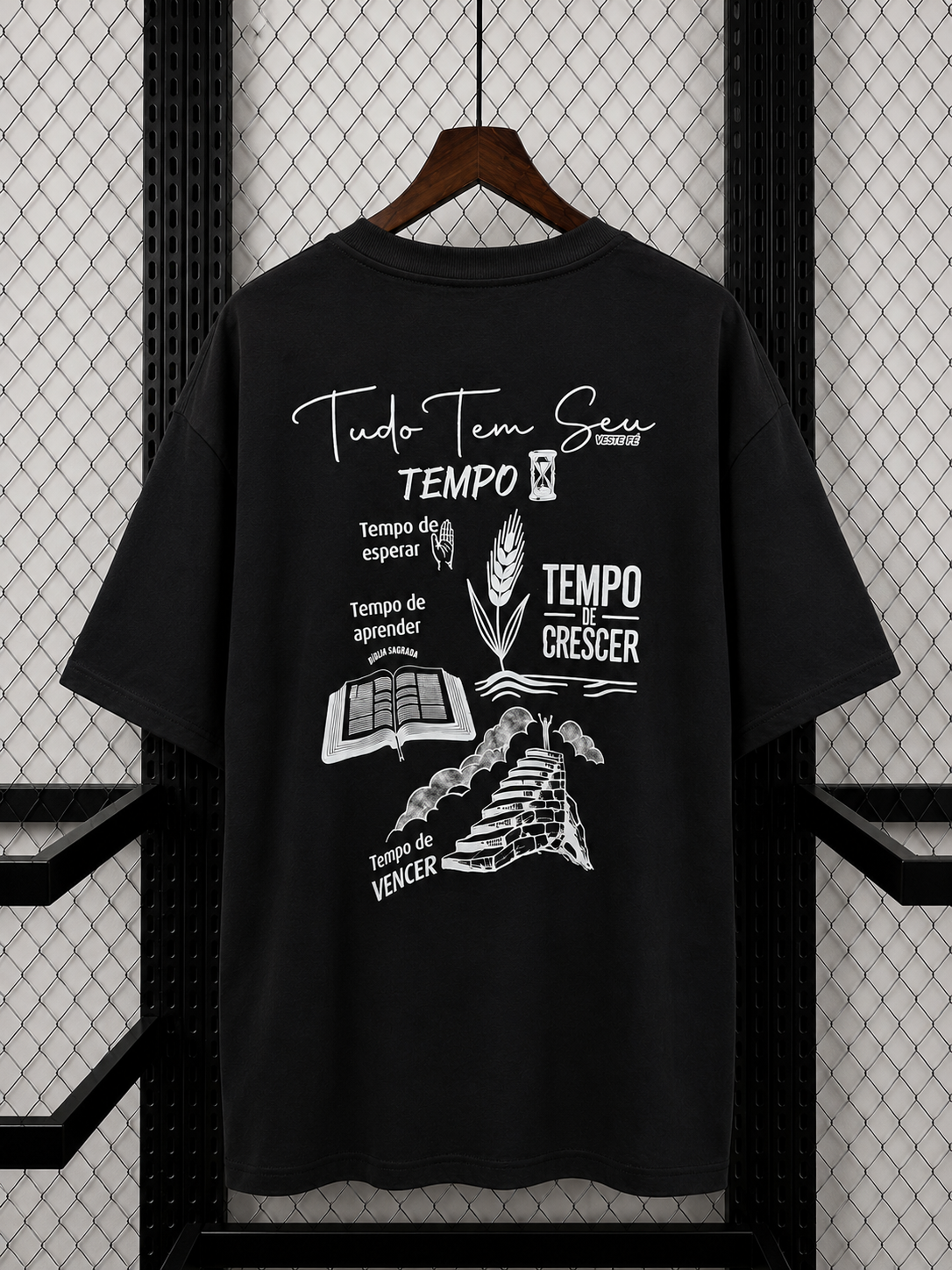 Camiseta Oversized Tudo Tem Seu Tempo